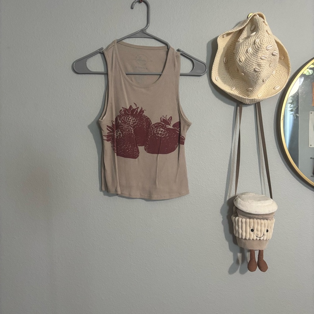 Strawberry Tank